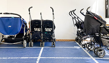 Kita Little Giants München Ramersdorf Neuperlach - Raum mit Kinderwagen