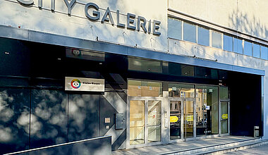 Kita Kleine Riesen Aschaffenburg City Galerie - Gebäudeeingang der City Galerie